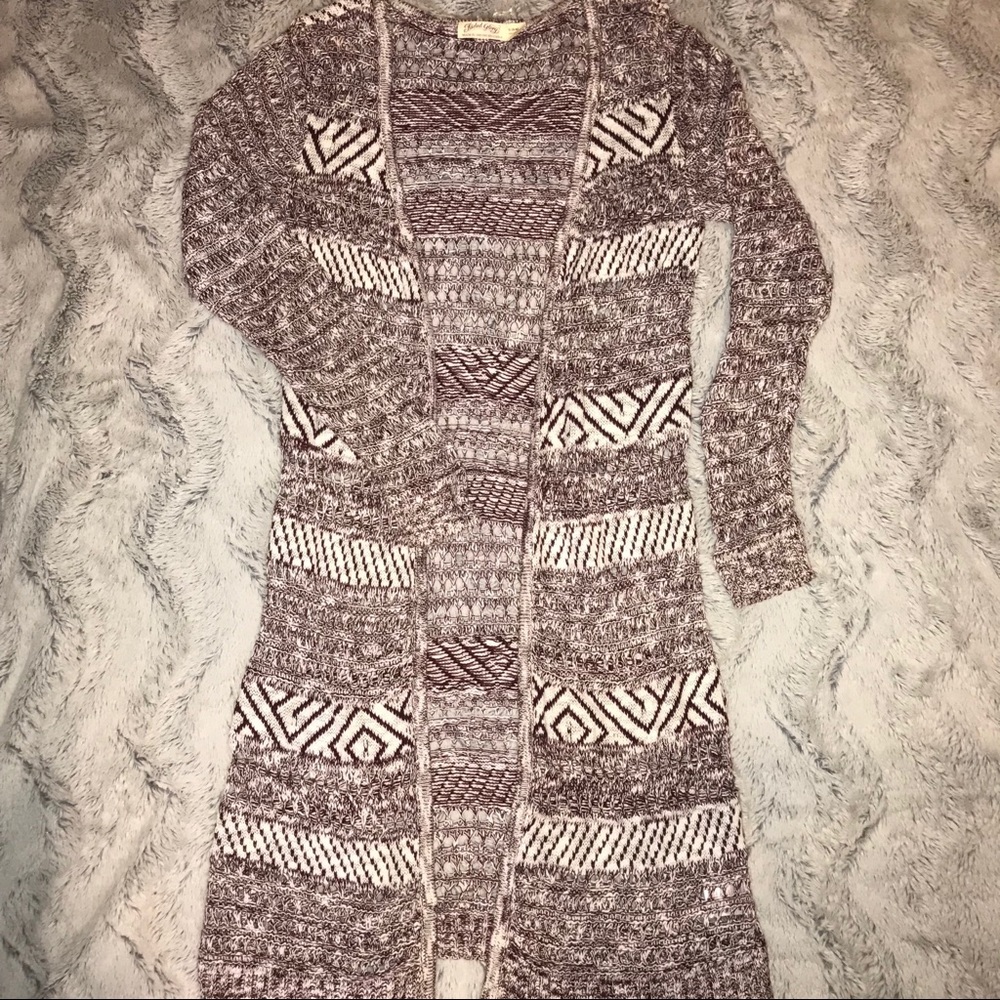 Knit maroon cardigan